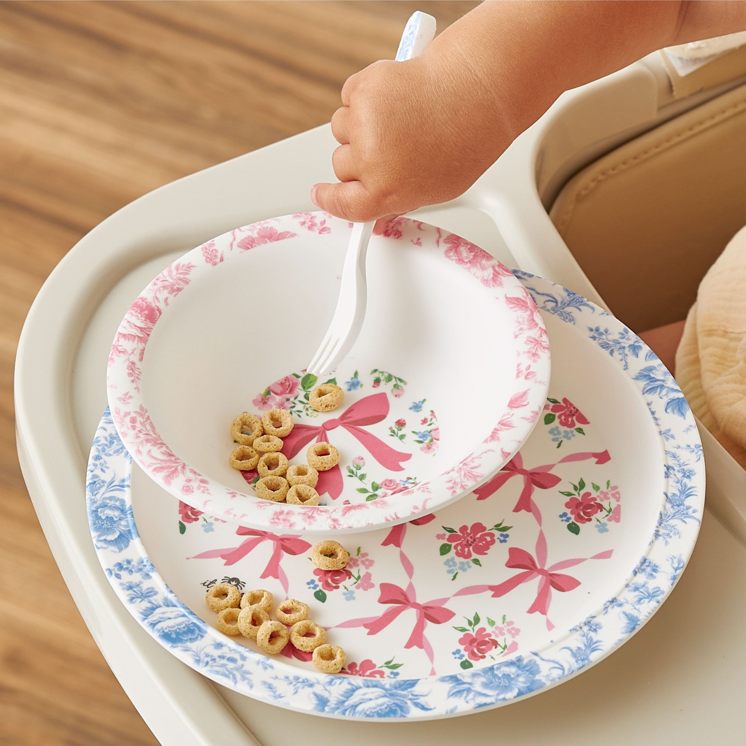 Itzy BistroTM Dining Set - Image 4